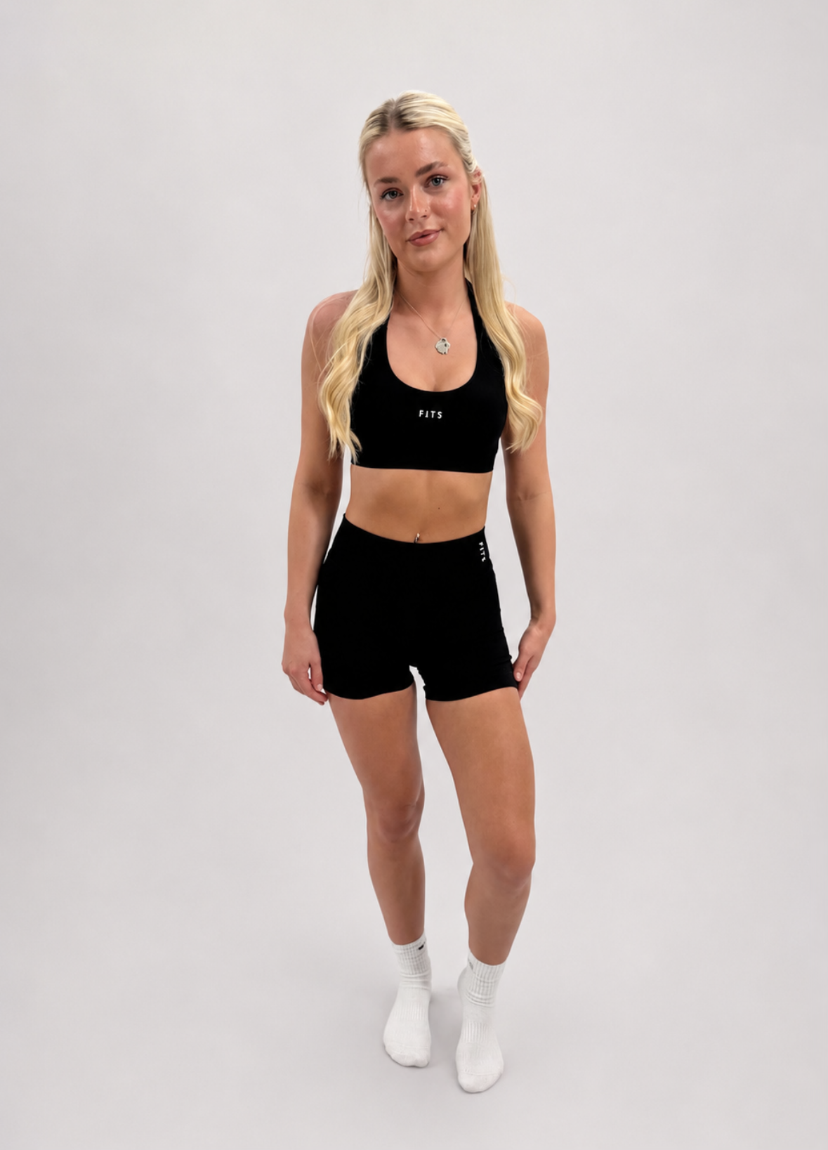 Black elevate 2.0 top