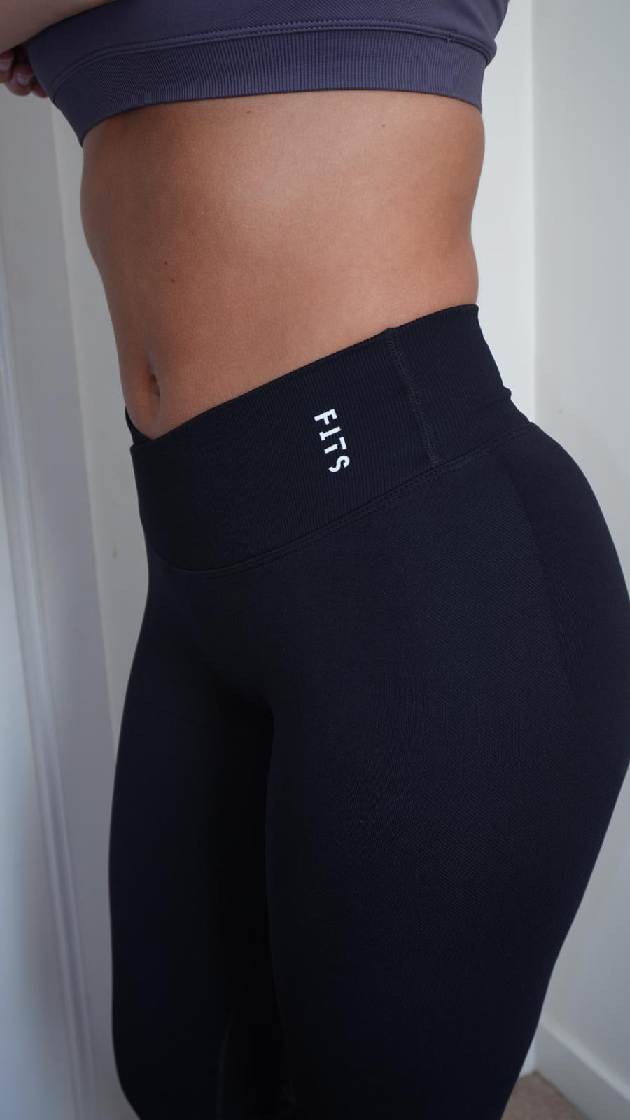 Black Elevate 2.0 Flares-1